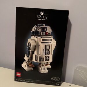 LEGO Star Wars R2-D2 Set - White, Blue, and Gray